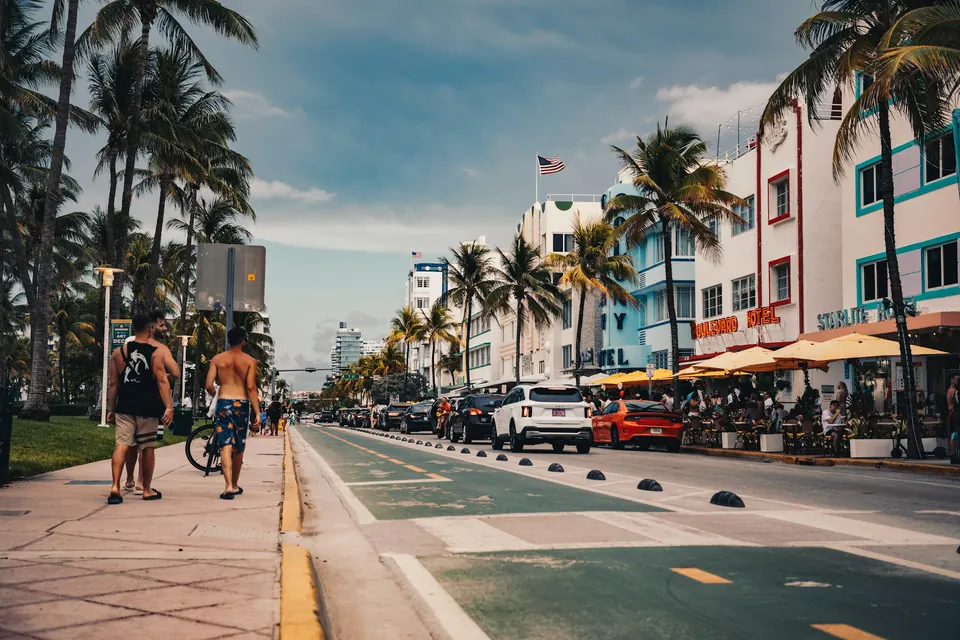 Sidewalk cafes and art deco storefronts on Ocean Drive, Miami Beach